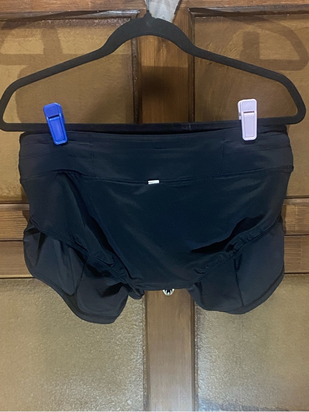 lululemon athletica Black Women's Speed Up Shorts Sz 6 - Picture 6 of 6